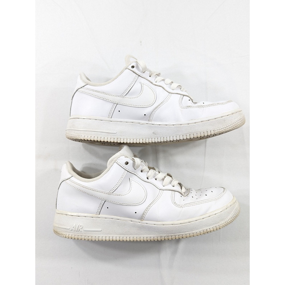 Nike Air Force 1 Low Sneakers Mens 10 White Comfort Casual Comfort 315122-111